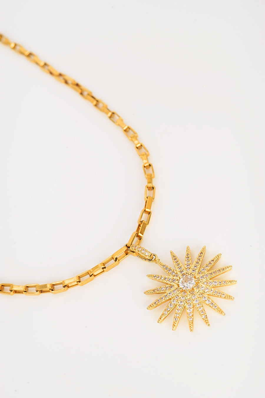 Aria Pavè Star Pendant Necklace